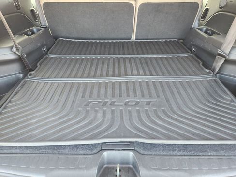 Used 2016 Honda Pilot Touring image 36