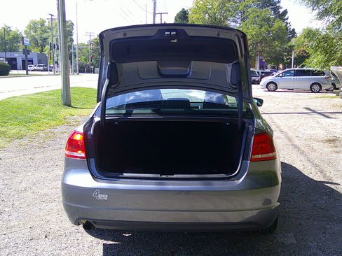 Used 2015 Volkswagen Passat 1.8T Limited Edition image 11