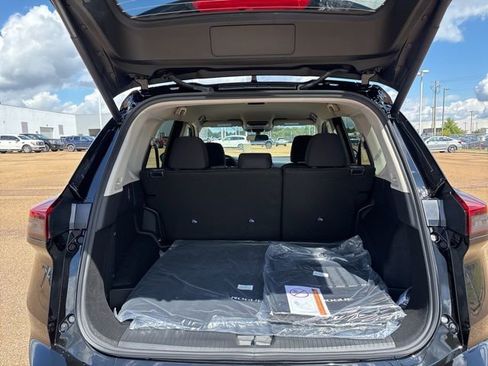 New 2026 Nissan Rogue SV image 20