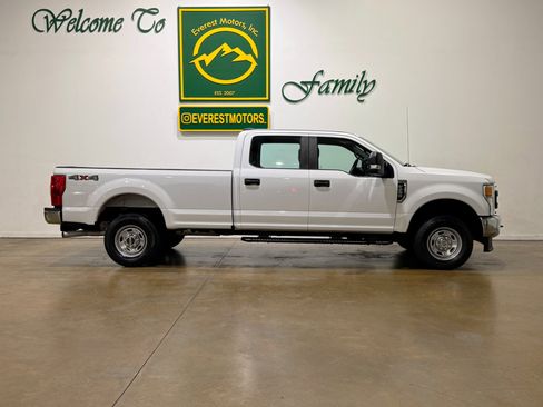 Used 2020 Ford F250 XL w/ Power Equipment Group image 9