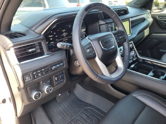 Used 2023 GMC Yukon Denali w/ Denali Reserve Package RWD image 23