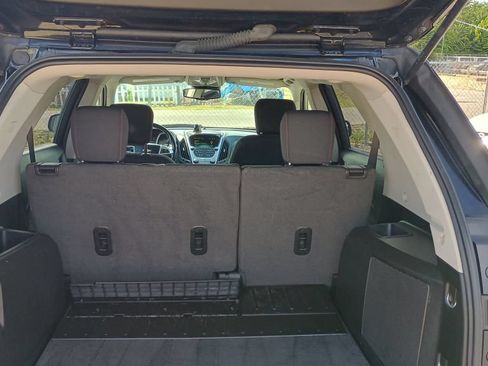 Used 2017 Chevrolet Equinox LT FWD image 25