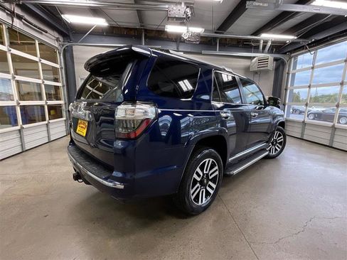Used 2015 Toyota 4Runner Limited AWD/4WD image 5