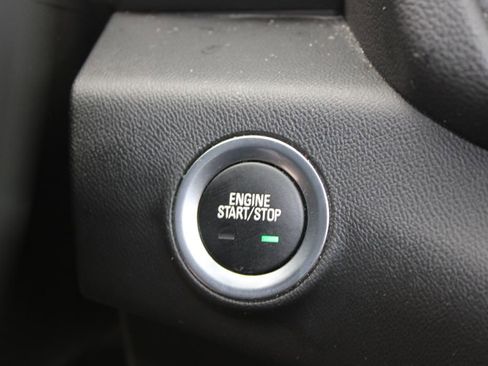 Used 2024 GMC Terrain SLT image 41