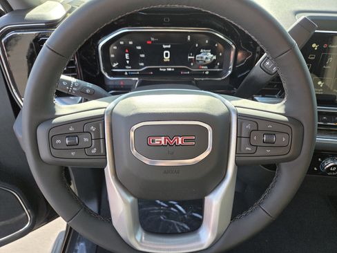 New 2025 GMC Sierra 1500 Elevation image 10
