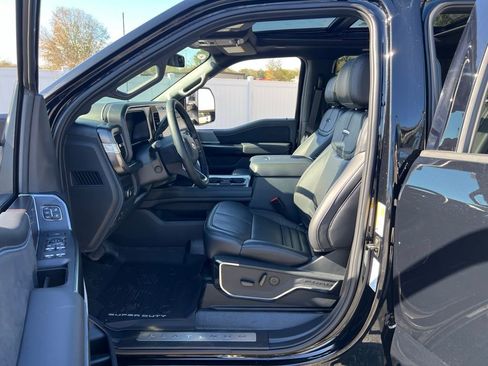New 2026 Ford F250 Platinum image 12