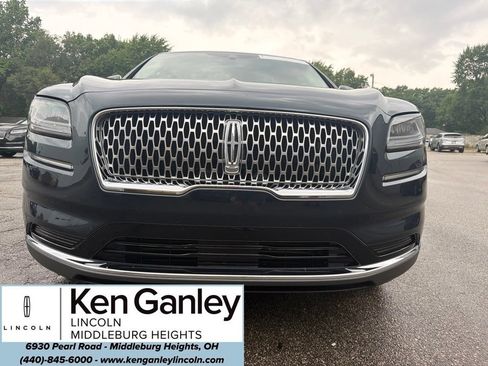 Used 2023 Lincoln Nautilus FWD w/ Premium Package image 4