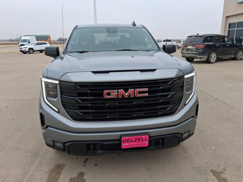 Used 2023 GMC Sierra 1500 Elevation image 3