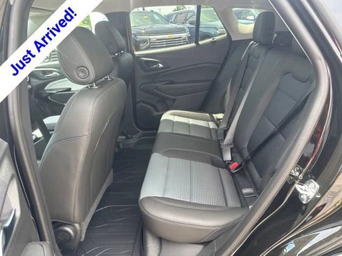 New 2026 Chevrolet Trax LT w/ Midnight Edition FWD image 27