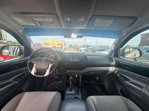 Used 2015 Toyota Tacoma PreRunner w/ Convenience Package RWD image 15