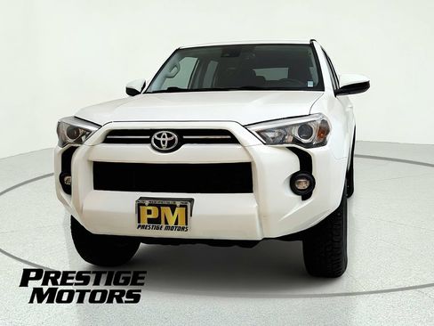 Used 2022 Toyota 4Runner SR5 AWD/4WD image 2