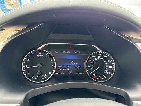 Used 2024 Nissan Murano SV image 22