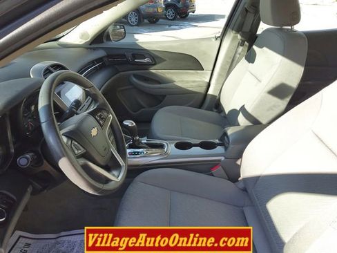 Used 2013 Chevrolet Malibu LS image 19