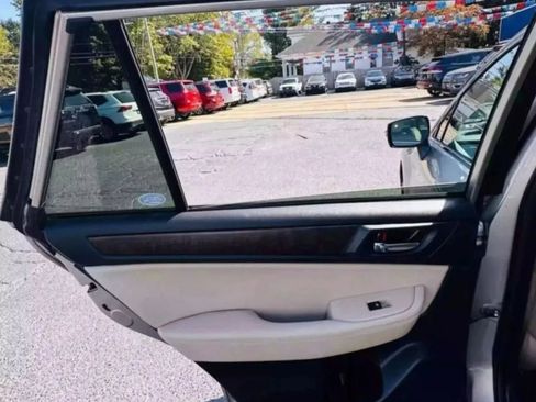 Used 2016 Subaru Outback 2.5i Limited image 20