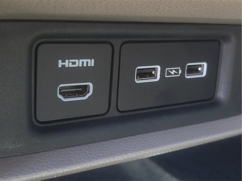 Used 2024 Honda Odyssey Elite image 13