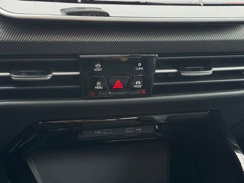 New 2026 Volkswagen GTI SE image 34