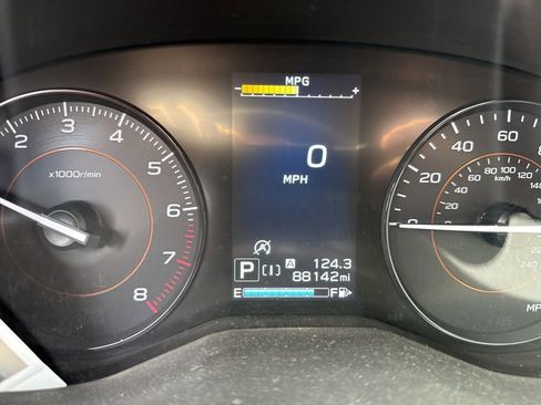 Used 2021 Subaru Crosstrek 2.0i Premium image 8