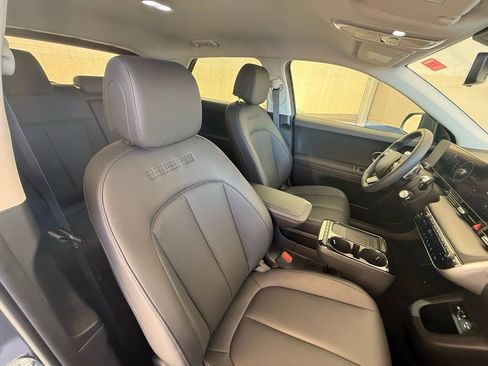 Used 2025 Hyundai Ioniq 5 SEL image 11