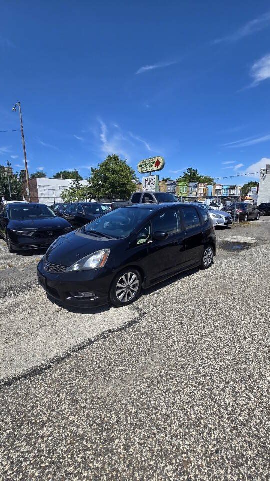 Used 2013 Honda Fit Sport image 1