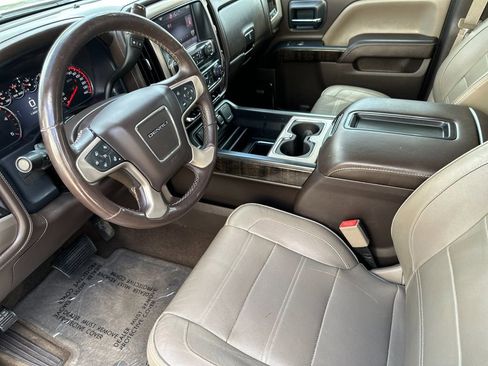 Used 2015 GMC Sierra 2500 Denali w/ Duramax Plus Package RWD image 9