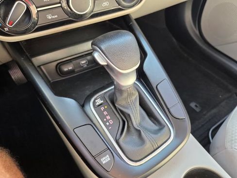 Used 2022 Kia Soul LX w/ Technology Package FWD image 33