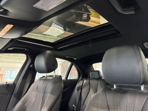 Used 2017 Mercedes-Benz E 300 image 43