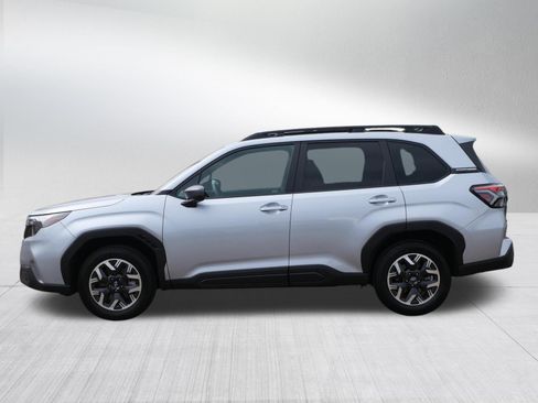 Used 2026 Subaru Forester Premium AWD/4WD image 4