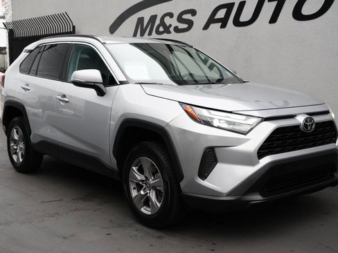 Used 2024 Toyota RAV4 XLE image 3