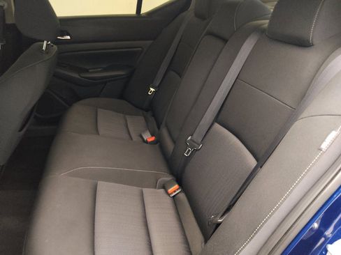 Used 2019 Nissan Altima 2.5 S FWD image 18