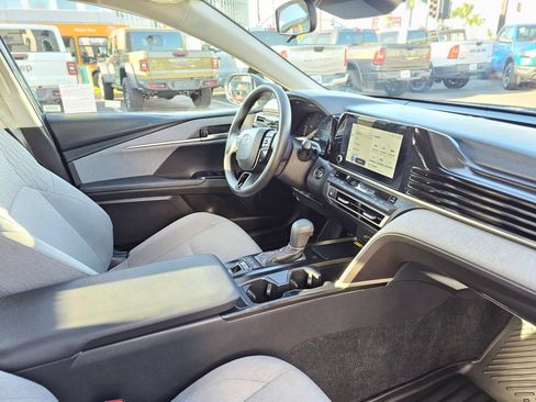Used 2026 Toyota Camry LE FWD image 23