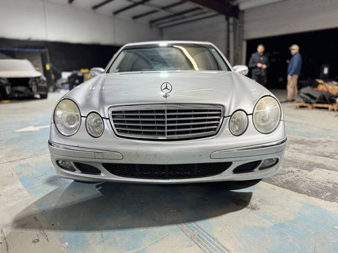Used 2006 Mercedes-Benz E 350 Sedan image 2