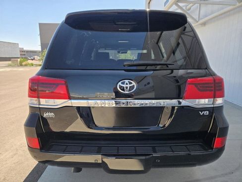Used 2020 Toyota Land Cruiser Heritage Edition image 17