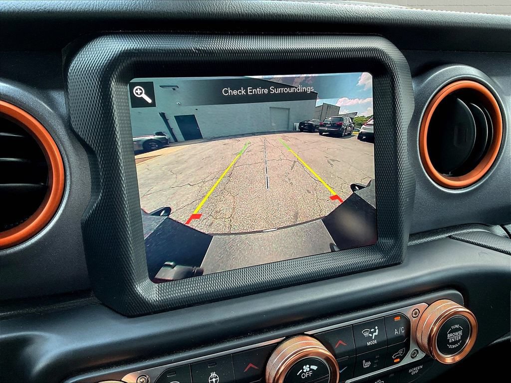 Used 2021 Jeep Gladiator Mojave AWD/4WD image 13