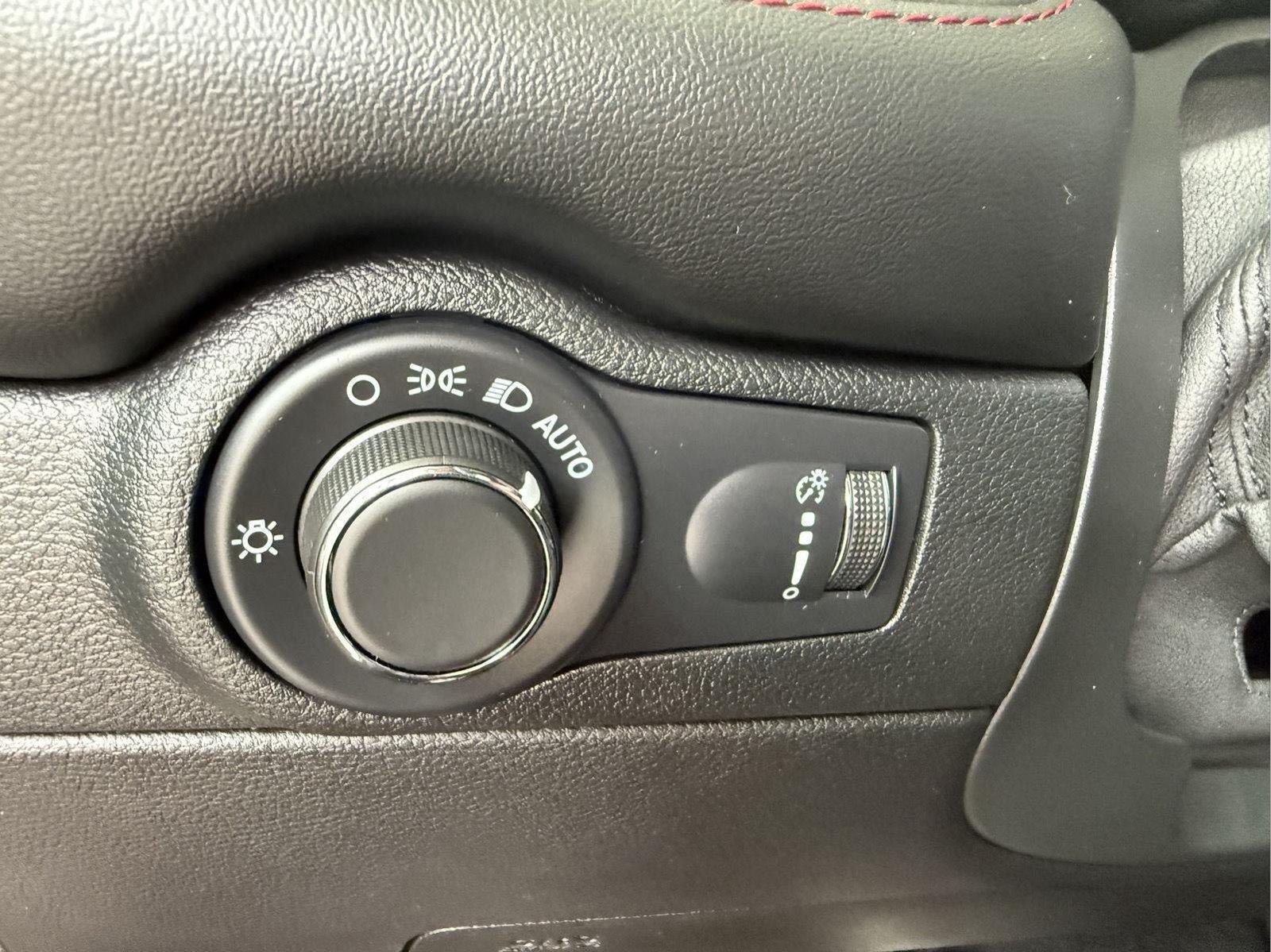 Used 2026 Dodge Durango GT AWD/4WD image 15