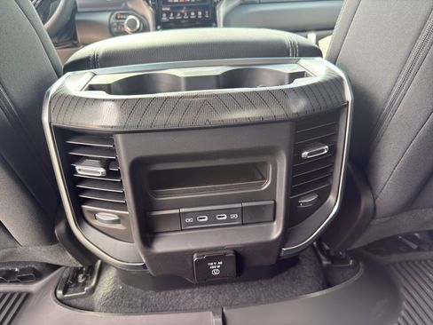 New 2026 RAM 1500 Big Horn AWD/4WD image 33