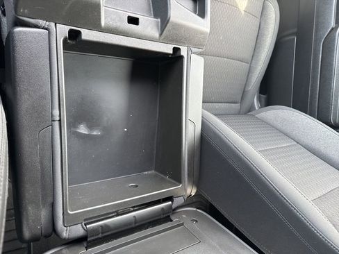 Used 2024 Chevrolet Silverado 1500 LT image 23