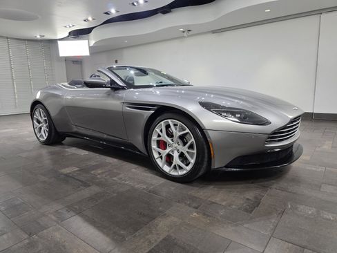 Used 2019 Aston Martin DB11 Volante image 1