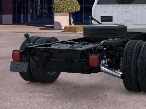 New 2025 Ford F550 4x4 SuperCab Super Duty image 21