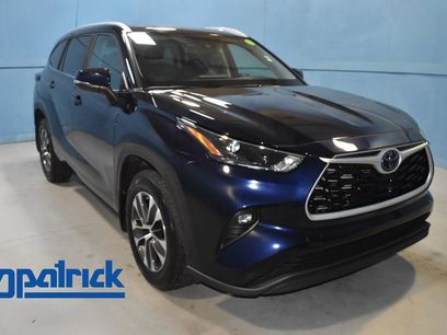Used 2024 Toyota Highlander XLE