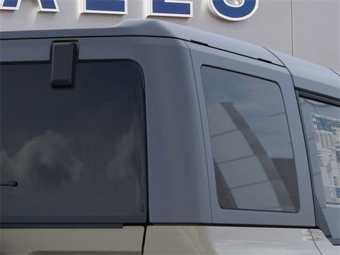 New 2025 Ford Bronco 4-Door image 25