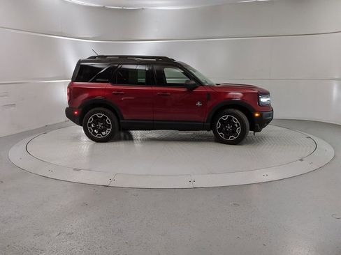 New 2025 Ford Bronco Sport Outer Banks w/ Outer Banks Tech Package+ image 2