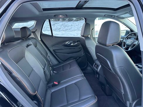 Used 2024 GMC Terrain AT4 w/ Infotainment Package II image 12