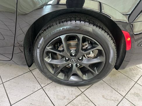 Used 2026 Chrysler Pacifica Limited w/ S Appearance Package FWD image 16