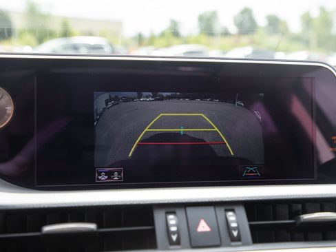 Used 2021 Lexus ES 250 w/ Premium Package AWD/4WD image 29