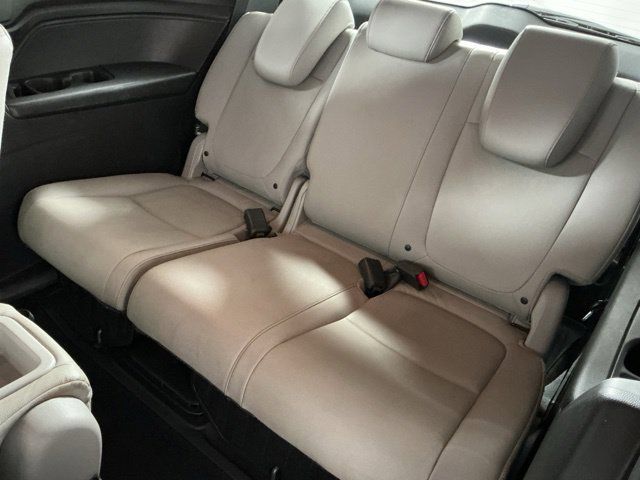 Used 2018 Honda Odyssey Touring image 15