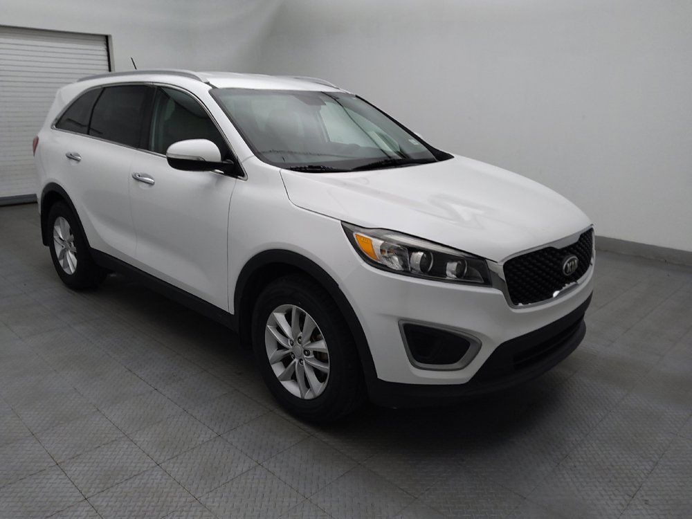 Used 2017 Kia Sorento FWD image 13