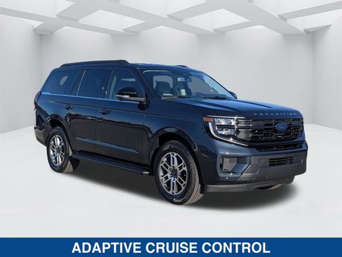 New 2026 Ford Expedition Active RWD image 3