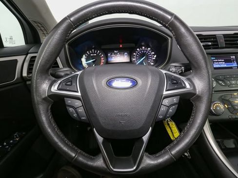 Used 2014 Ford Fusion SE w/ Equipment Group 202A FWD image 23