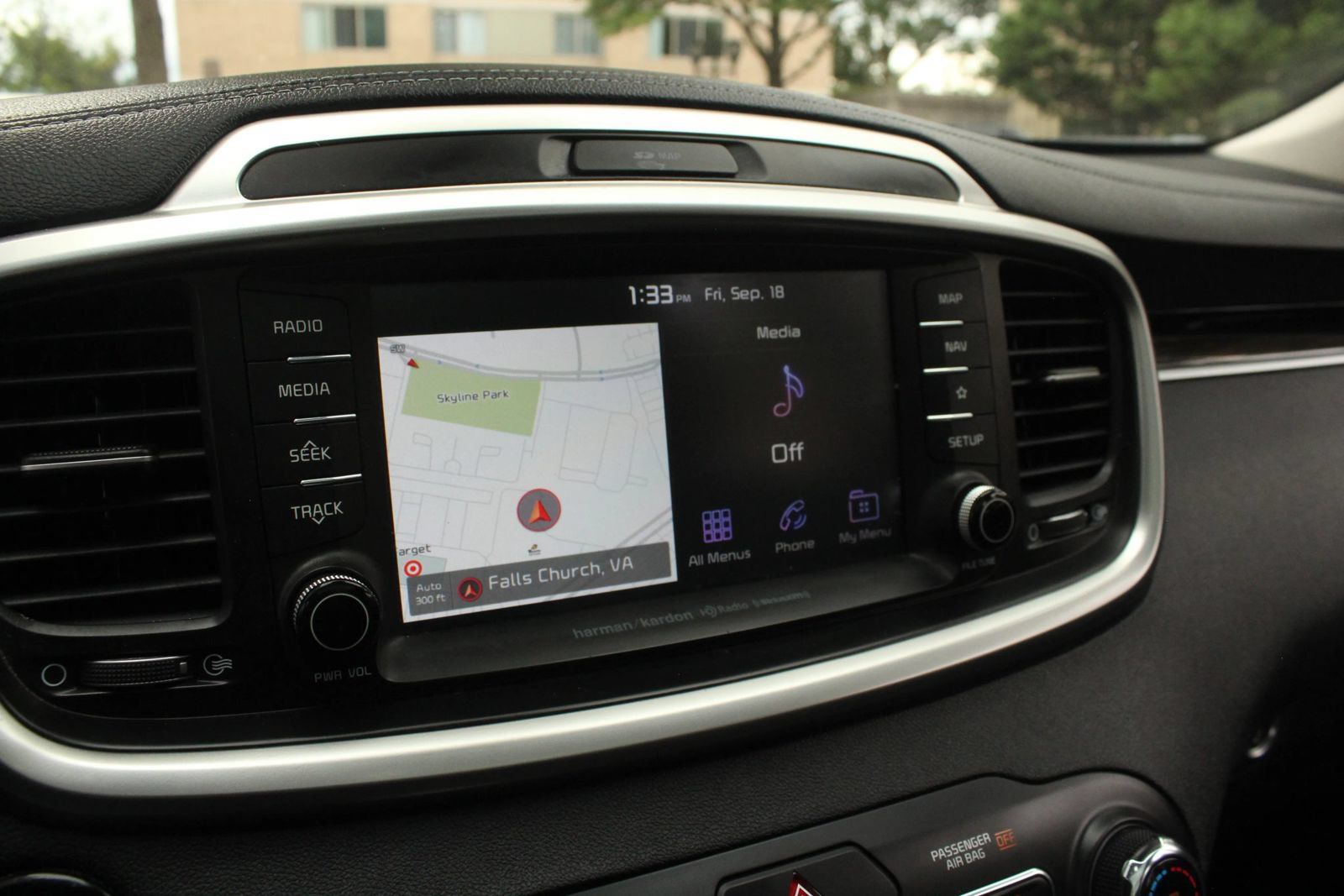 Used 2019 Kia Sorento SX FWD image 34