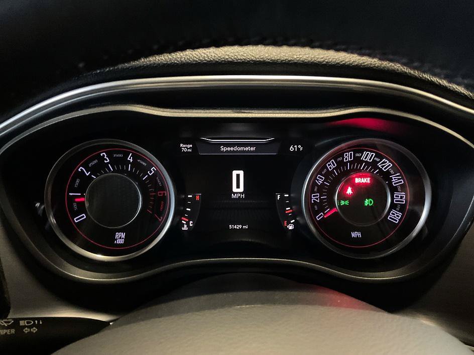 Used 2015 Dodge Challenger R/T Scat Pack RWD image 6
